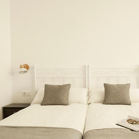 Apartamentos Rg Hospital Valme Sevilla Eksteriør billede