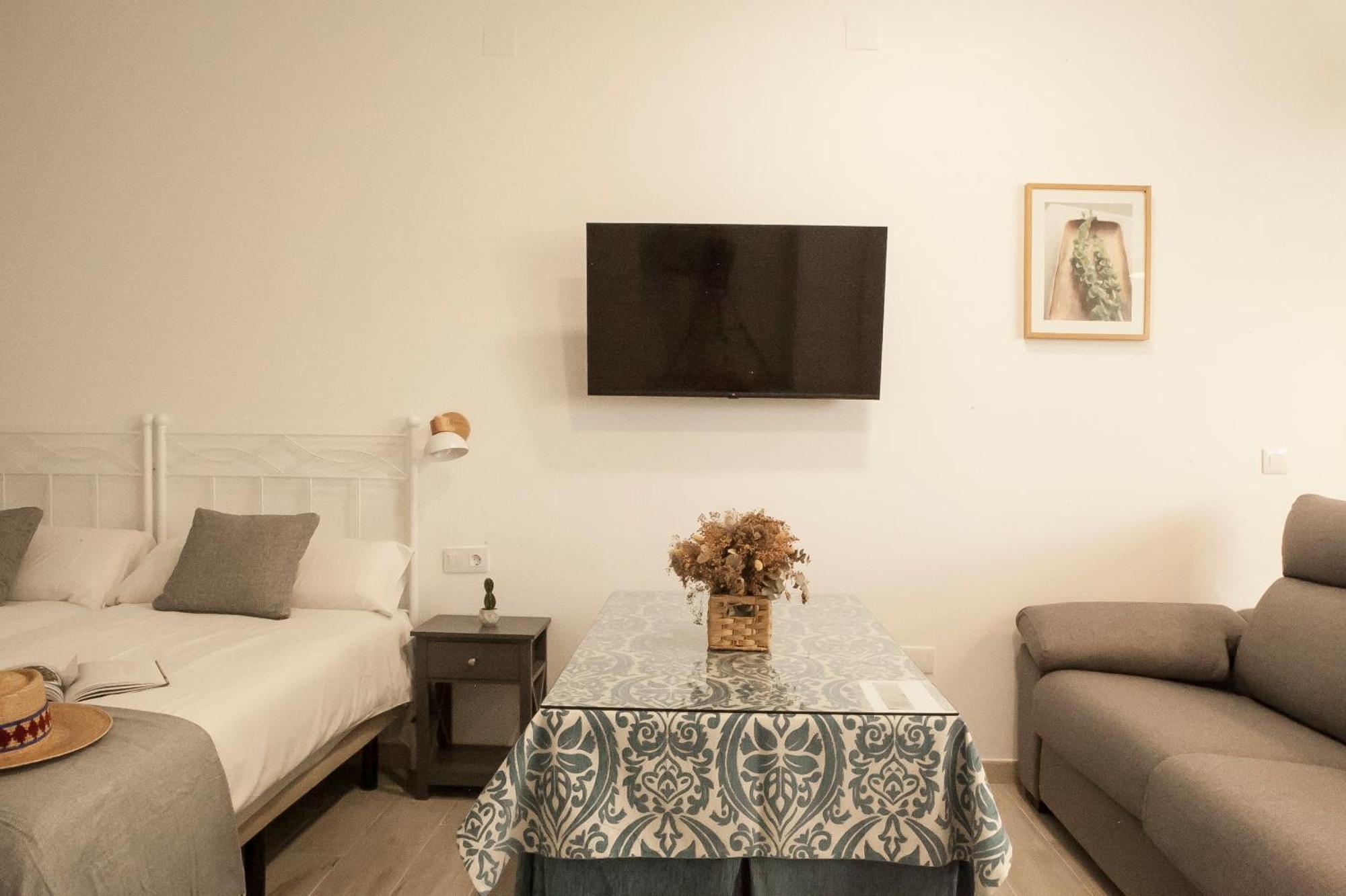 Apartamentos Rg Hospital Valme Sevilla Eksteriør billede
