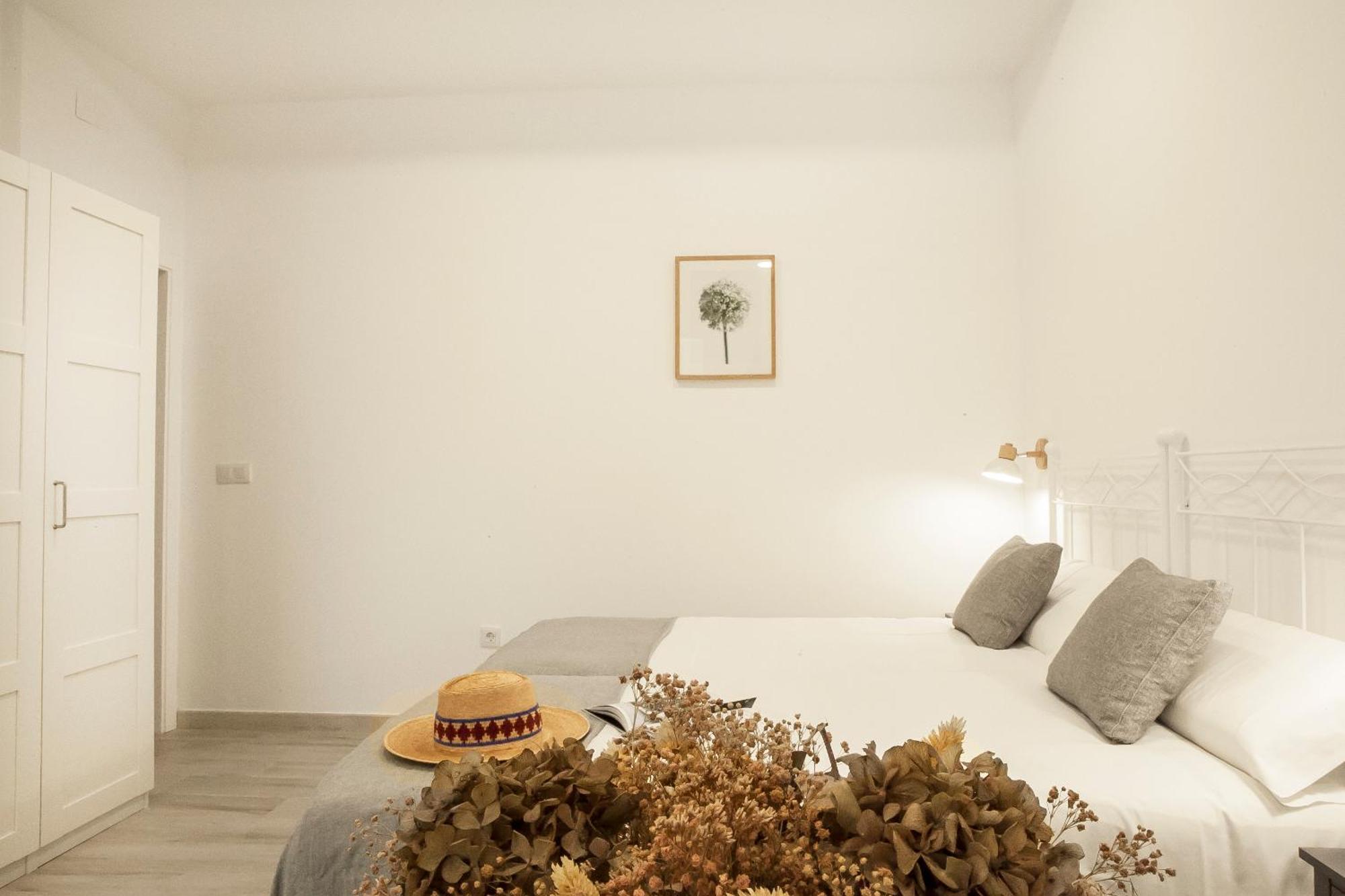 Apartamentos Rg Hospital Valme Sevilla Eksteriør billede